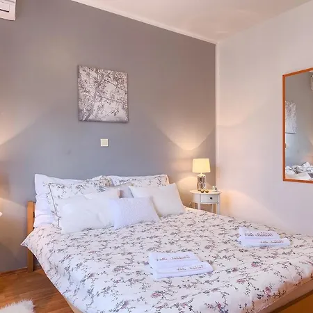Family House Seamare I